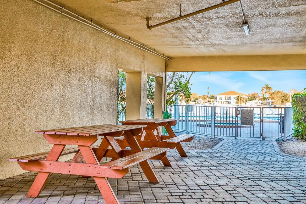 Palms Of Treasure Island 405 Apartment St. Pete Beach Exterior photo